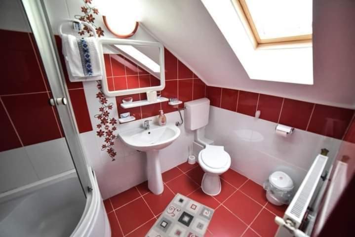 Casa Teleferic Hotel Busteni Ngoại thất bức ảnh