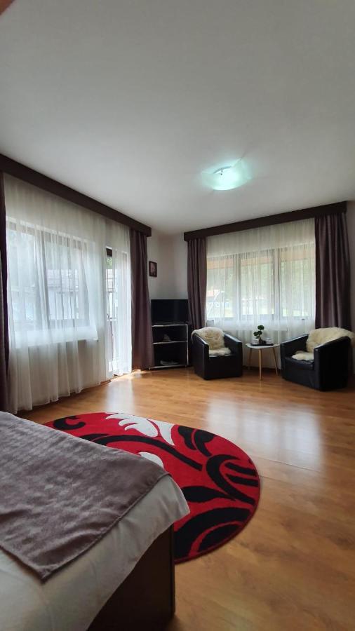 Casa Teleferic Hotel Busteni Ngoại thất bức ảnh
