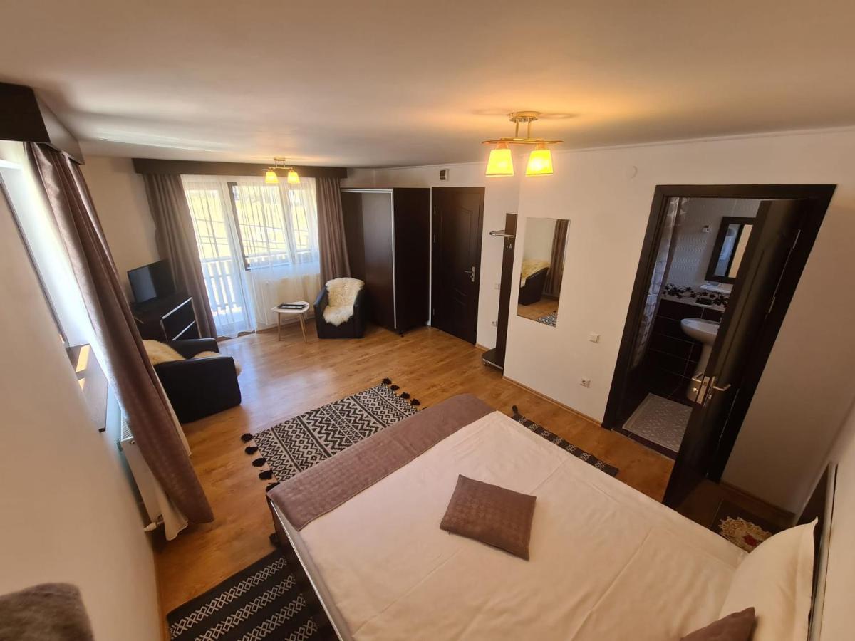 Casa Teleferic Hotel Busteni Ngoại thất bức ảnh